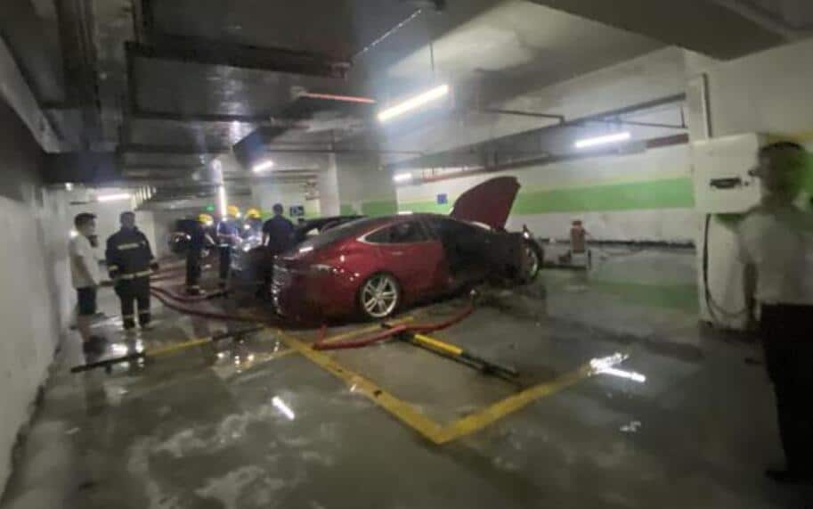 Tesla vehicle allegedly spontaneously combusted in underground garage in Guangzhou-CnEVPost
