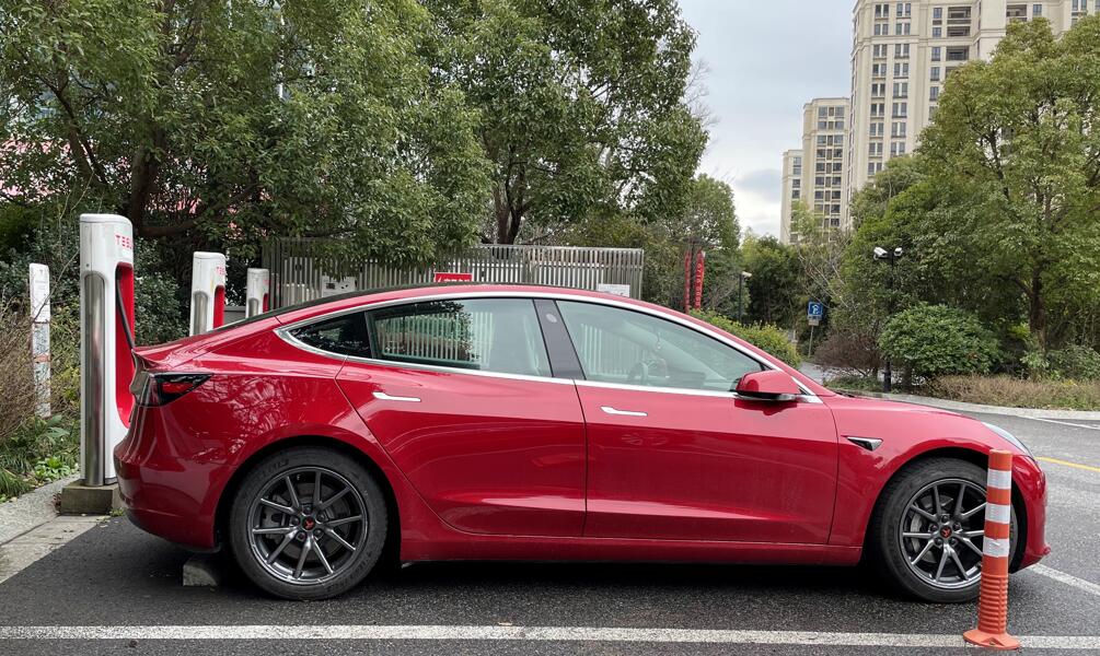 Tesla bug leaves Chinese user with charging bill of over $600,000-CnEVPost