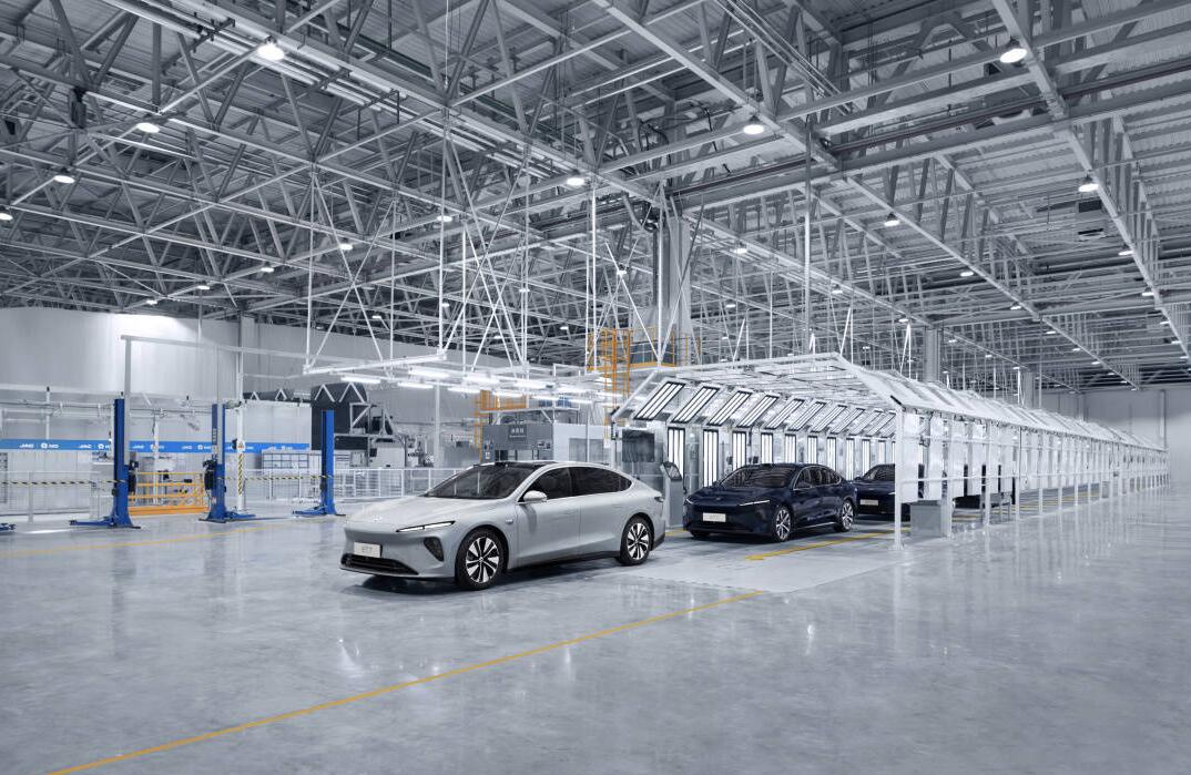 NIO sees first batch of ET7 mass production vehicles roll off line-CnEVPost