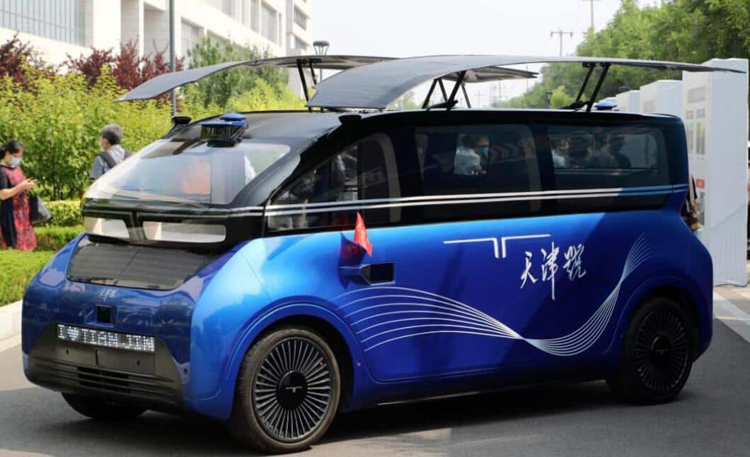 Chinese team develops EV powered solely by solar energy-CnEVPost