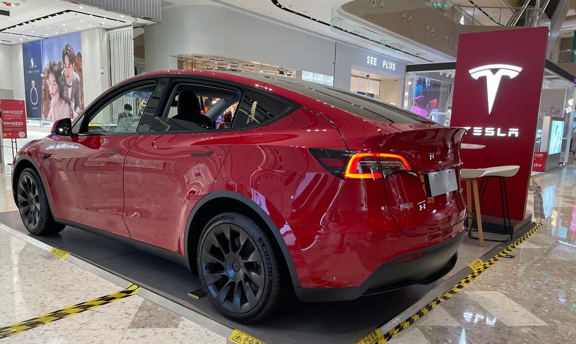 Tesla reportedly eyeing closing some showrooms in expensive locations in China, with greater emphasis on lower-cost suburban stores-CnEVPost